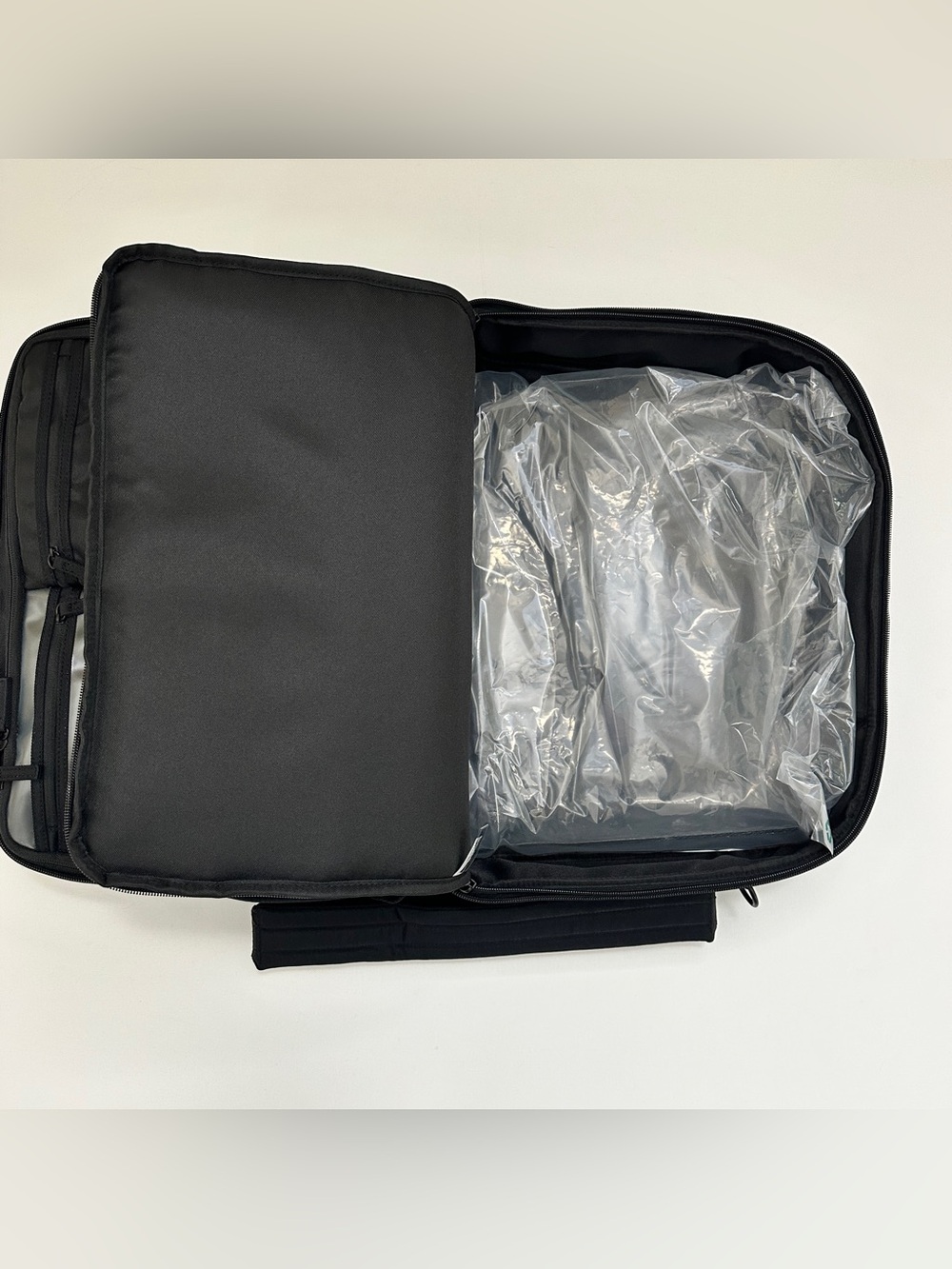 BEIS Black Travel Weekender Vacation Duffle Bag - Picture 6 of 9